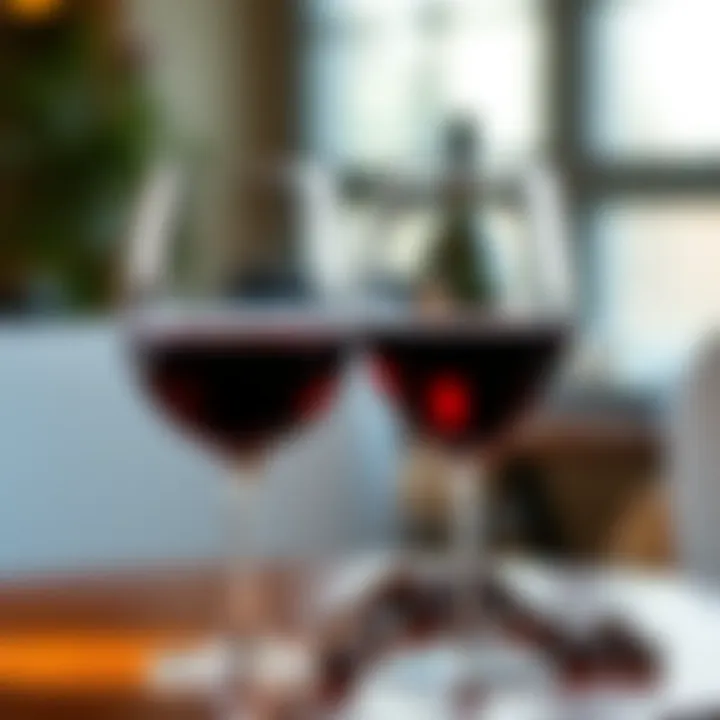 Comparison of Plastic and Traditional Glass Wine Glasses Comparison of plastic and traditional glass wine glasses