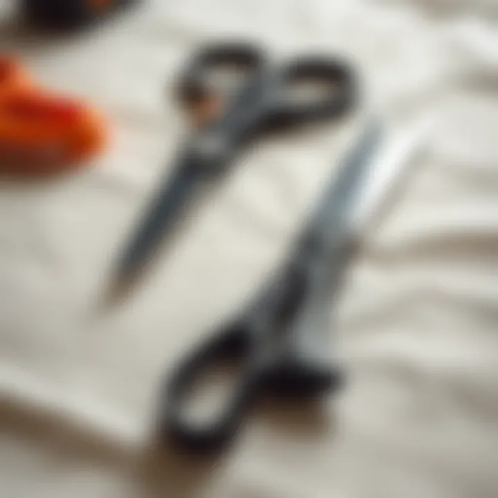 Comparison of electric scissors and traditional scissors on a fabric